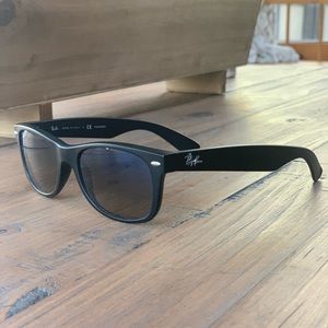 Ray ban sunglasses polarized